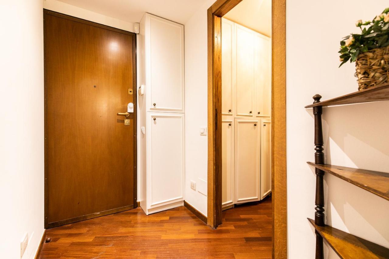 Klimt - Jacuzzi 5 Star - Luxury Design Apartment Milan Luaran gambar
