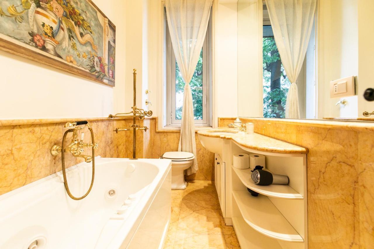 Klimt - Jacuzzi 5 Star - Luxury Design Apartment Milan Luaran gambar